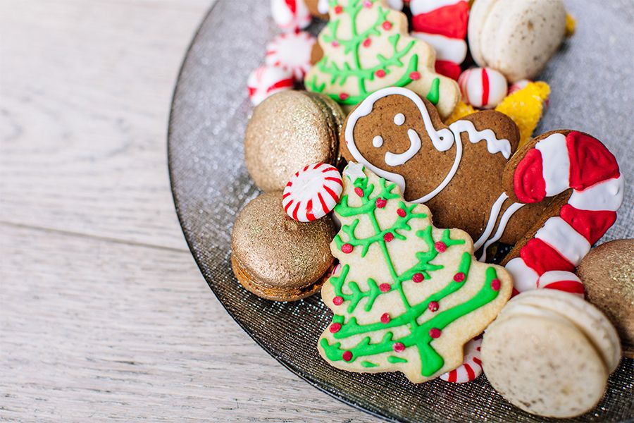 Bawarchi | Time Traveling With Christmas Cookies